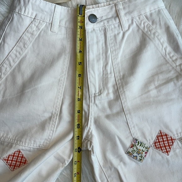 🆕 EASEL Love Stitch White Denim Patchwork Frayed Edge Shorts Cotton Size Small - Picture 10 of 13